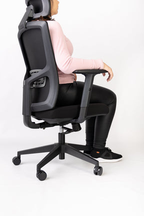 Unique Plus Preta - Cadeira Ergonômica de Escritório